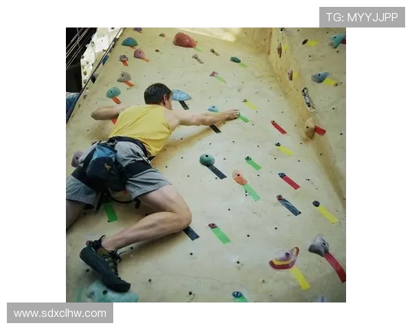 广州攀岩队夺得最新攀岩灵活性排行榜第一名引发关注