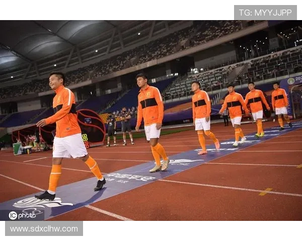 武汉排球队在钻石联赛中的耐力表现值得赞赏与反思