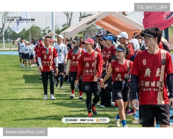 武汉飞盘队荣登全国团队协作排行榜首位展现卓越团队精神与实力 武汉飞盘队荣登全国团队协作排行榜首位展现卓越团队精神与实力