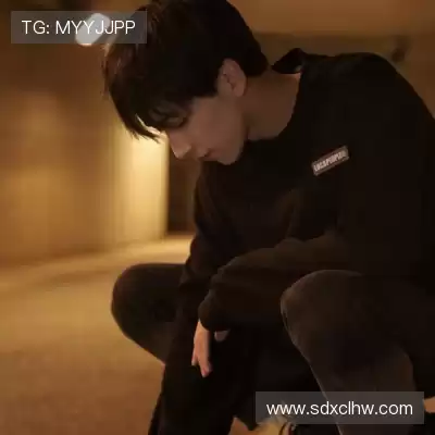 贺栩献